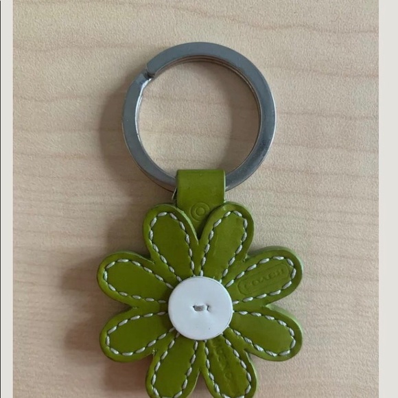 🌸COACH FLOWER KEYCHAIN🌸 - Picture 4 of 4